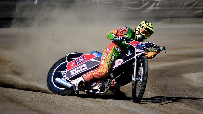 Mitas представила новые мотошины для соревнований по спидвею