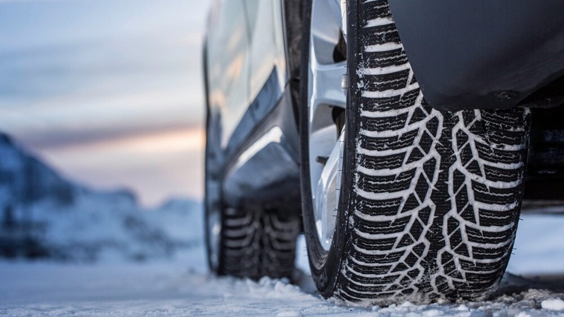 В ЦРПТ выяснили, сколько денег россияне потратили на шины прошлой осенью