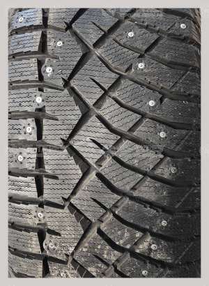 Nitto Therma Spike 215/65 R16 98T